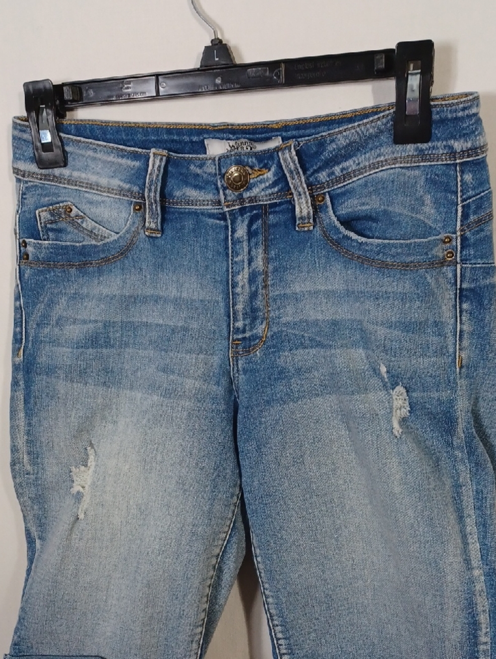 Classic Light Blue Skinny Jeans with Stretch - Women